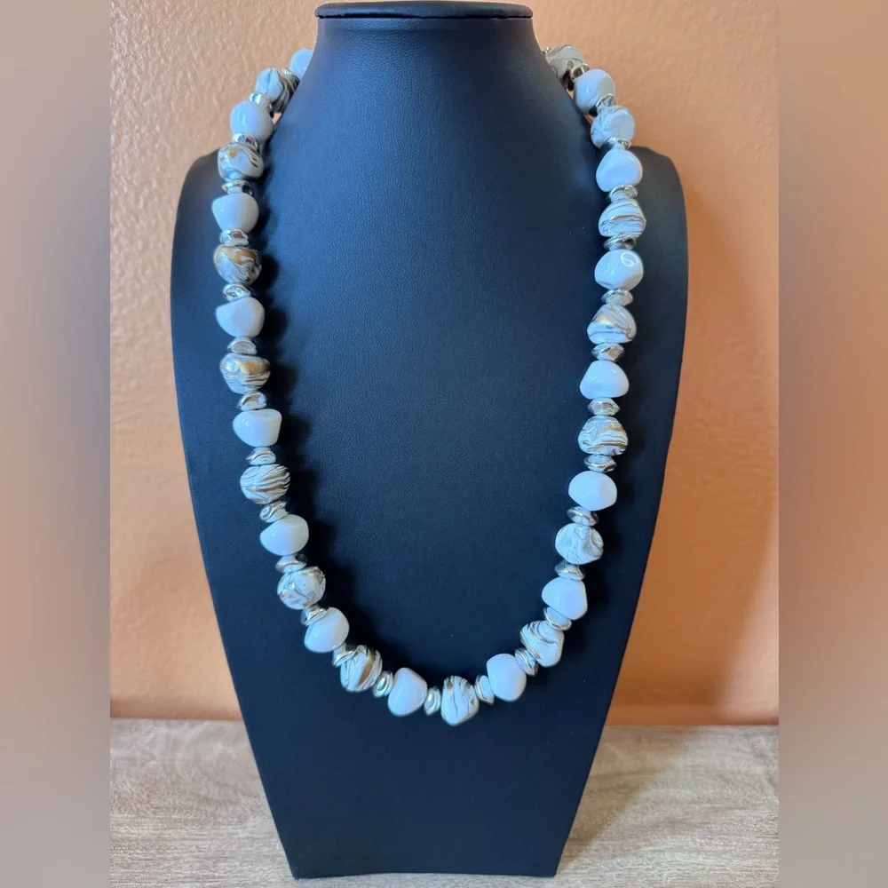 Marbled Plastic Chunky Beaded Necklace Silver & White Various Beads Necklace